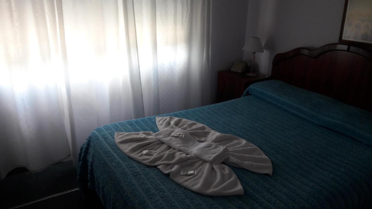 Hotel Los Robles Gualeguaychu Exterior photo